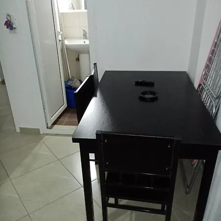 Studios Nea Vrasna Terzis Ξενοδοχείο με διαμερίσματα *